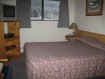Bighorn & Motel 2*