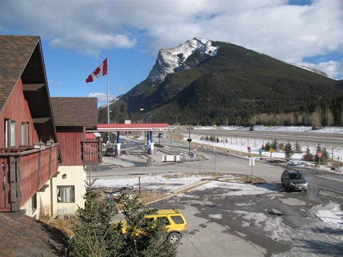 Bighorn & 2* Canmore